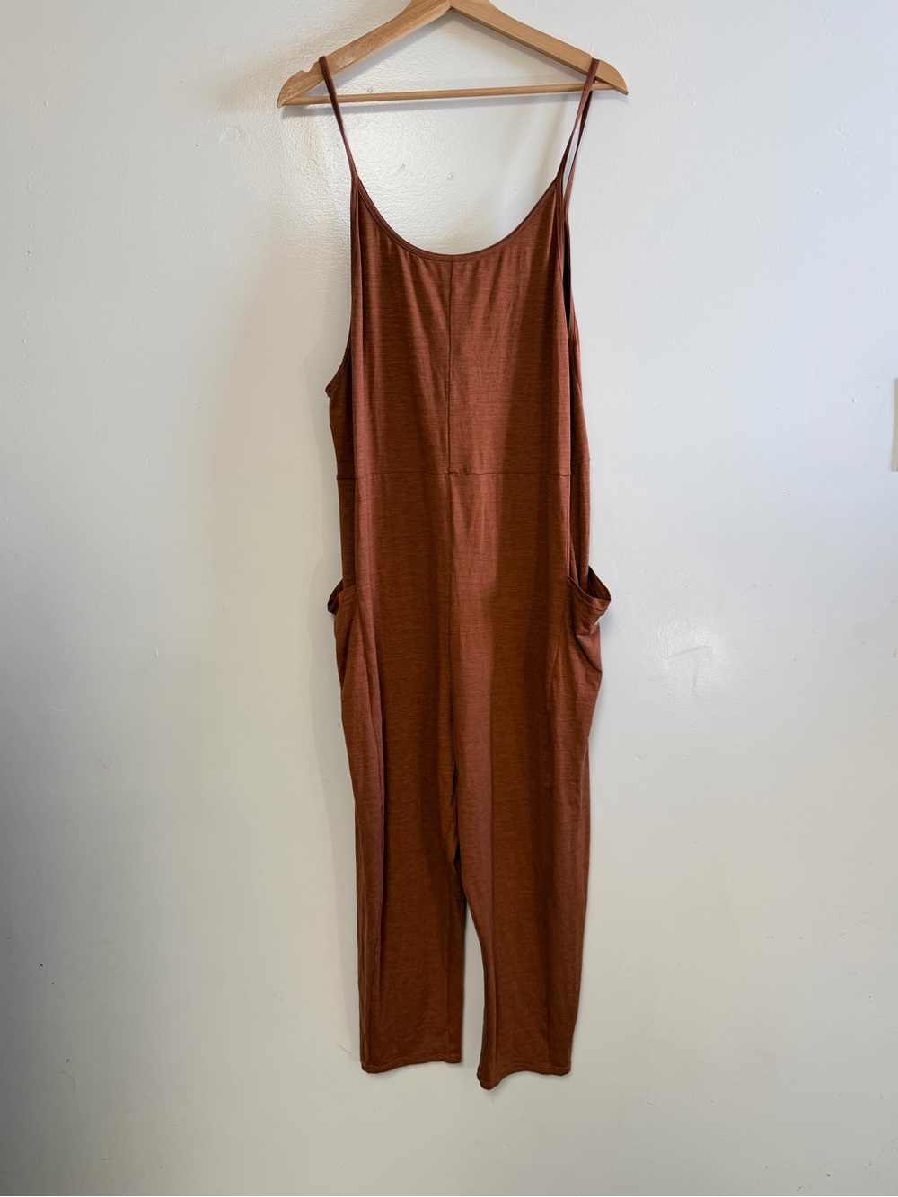 Vuori Sleeveless Jumpsuit XL Rustic Orange/Red Athleisure Activewear Loungewear